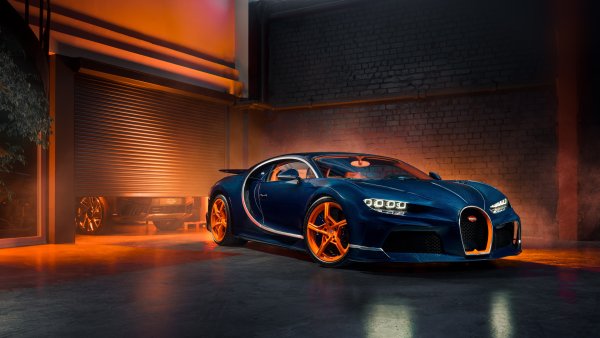 Bugatti Chiron Super Sport Garage Wallpaper