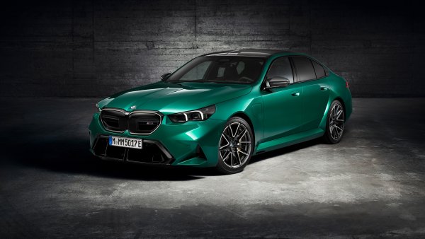 BMW M5 2025 Wallpaper