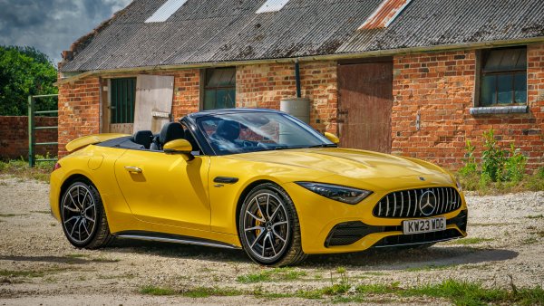 Mercedes-AMG SL 43 2023 Wallpaper