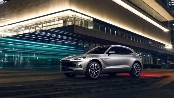 Aston Martin DBX Straight-Six 2021 Wallpaper