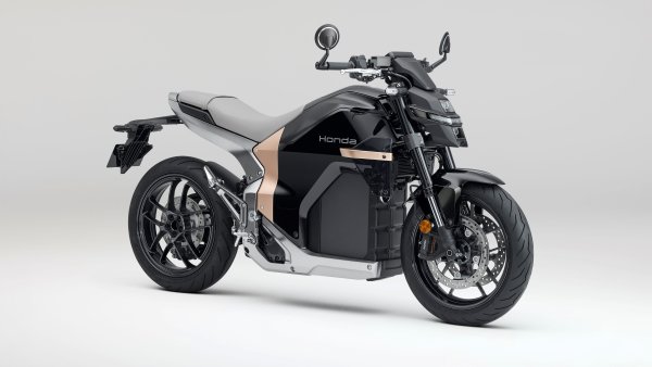 Honda WN7 Electric motorcycle Wallpaper