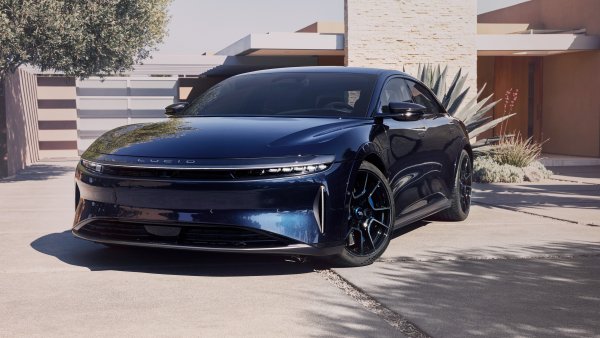 Lucid Air Sapphire 5K Wallpaper