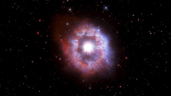 AG Carinae Hubble Space Telescope Wallpaper