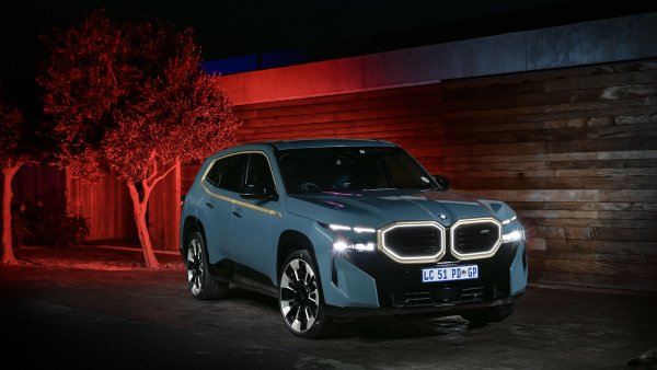 BMW XM Performance SUV Wallpaper