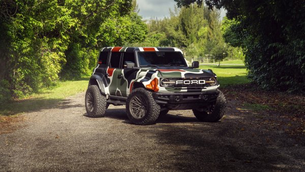 Ford Bronco Raptor Aesthetic Wallpaper