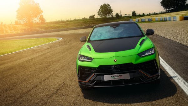 Lamborghini Urus Performante Essenza SCV12 Wallpaper