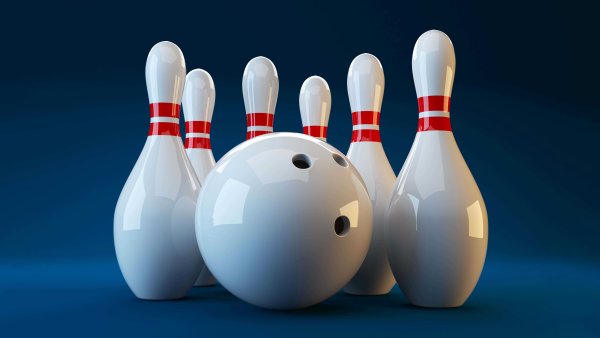 White Bowling pins Wallpaper