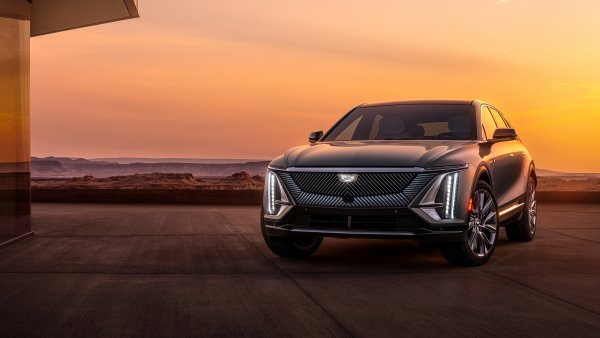 Cadillac Lyriq 2023 Wallpaper