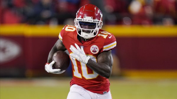 Tyreek Hill American football player Wallpaper