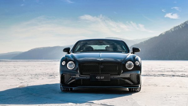 Bentley Continental GT V8 Ice GT 2022 Wallpaper