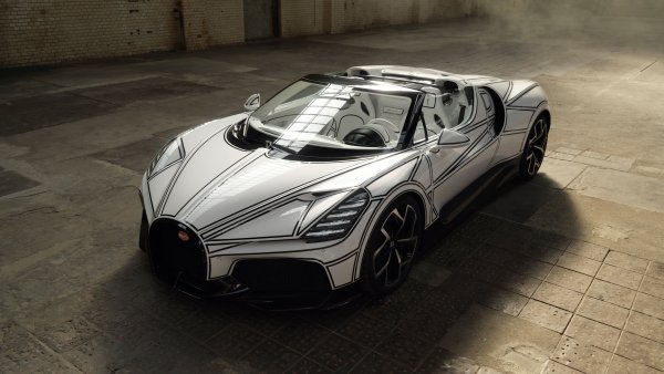 Bugatti W16 Mistral Blanc Éternel 2026 Wallpaper