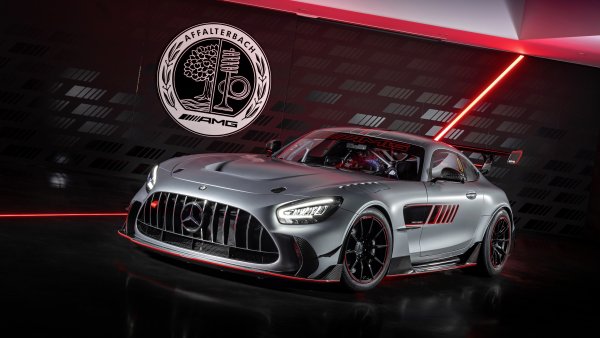 Mercedes-AMG GT Track Series 2022 Wallpaper