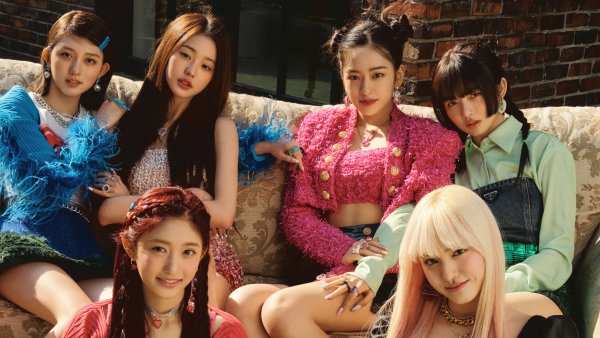 IVE Love Dive K-pop Wallpaper