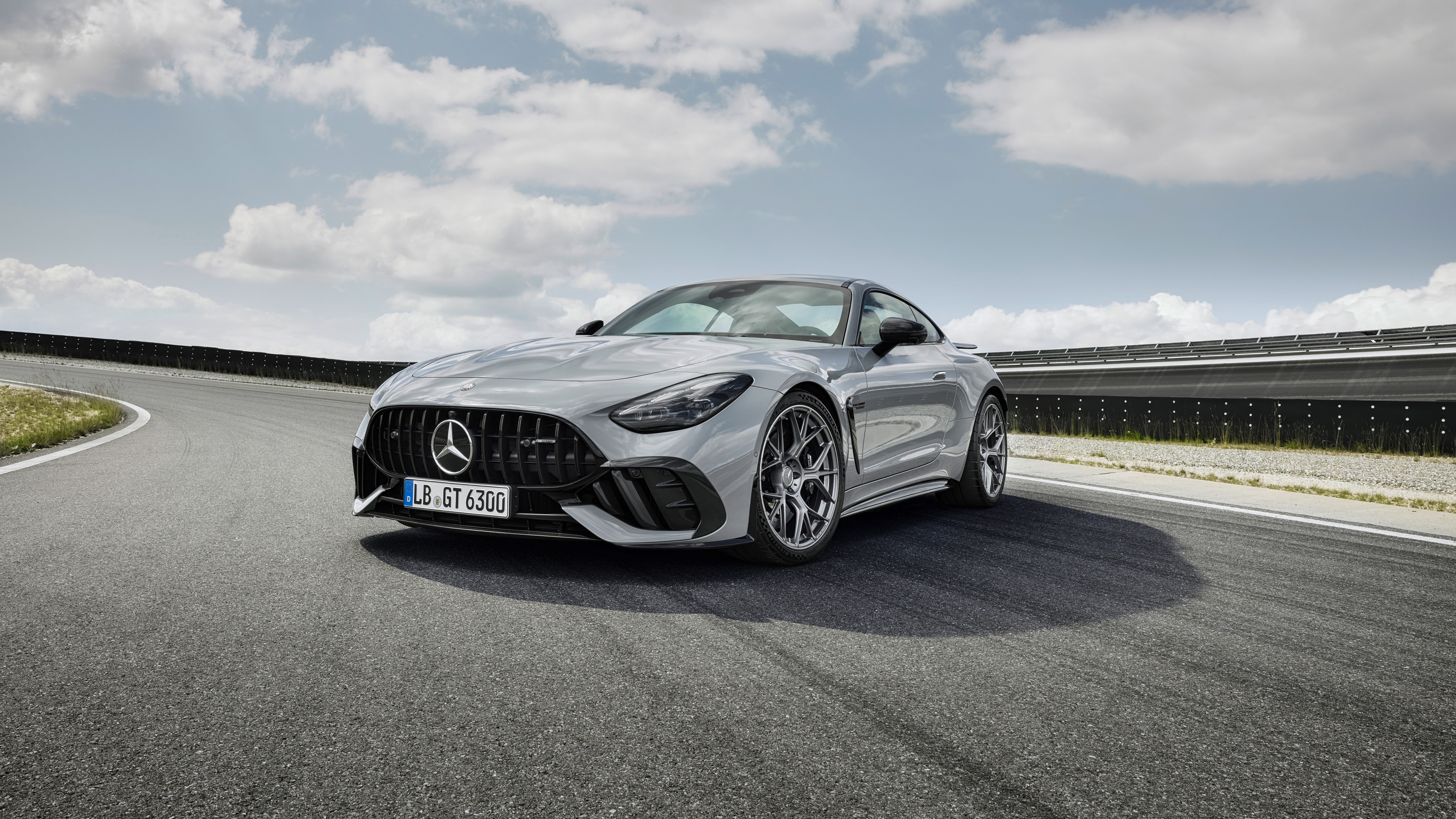 Mercedes-AMG GT 63 PRO 4MATIC+ 2024 Wallpaper