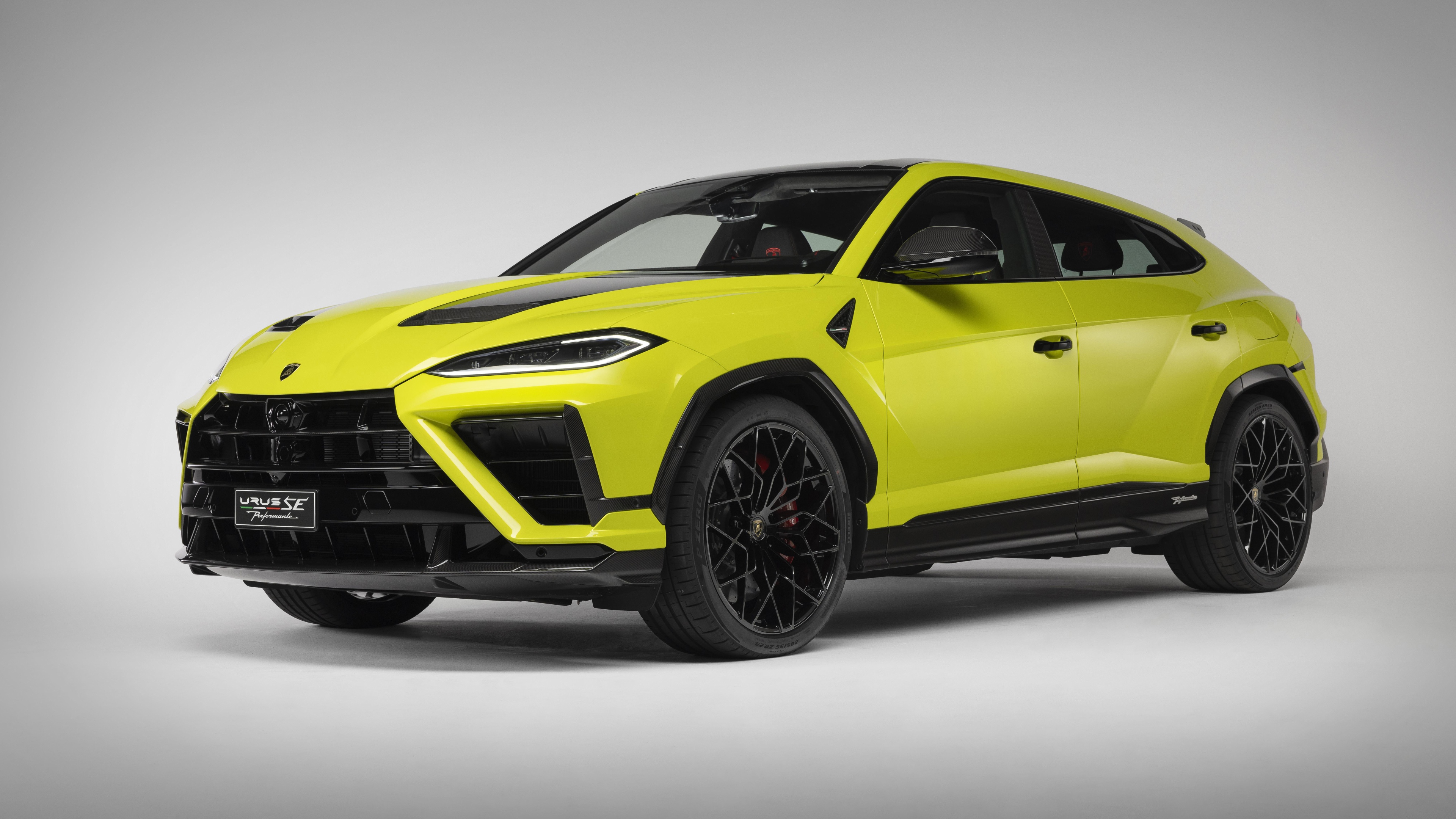 Lamborghini Urus SE Performante 2027 Wallpaper