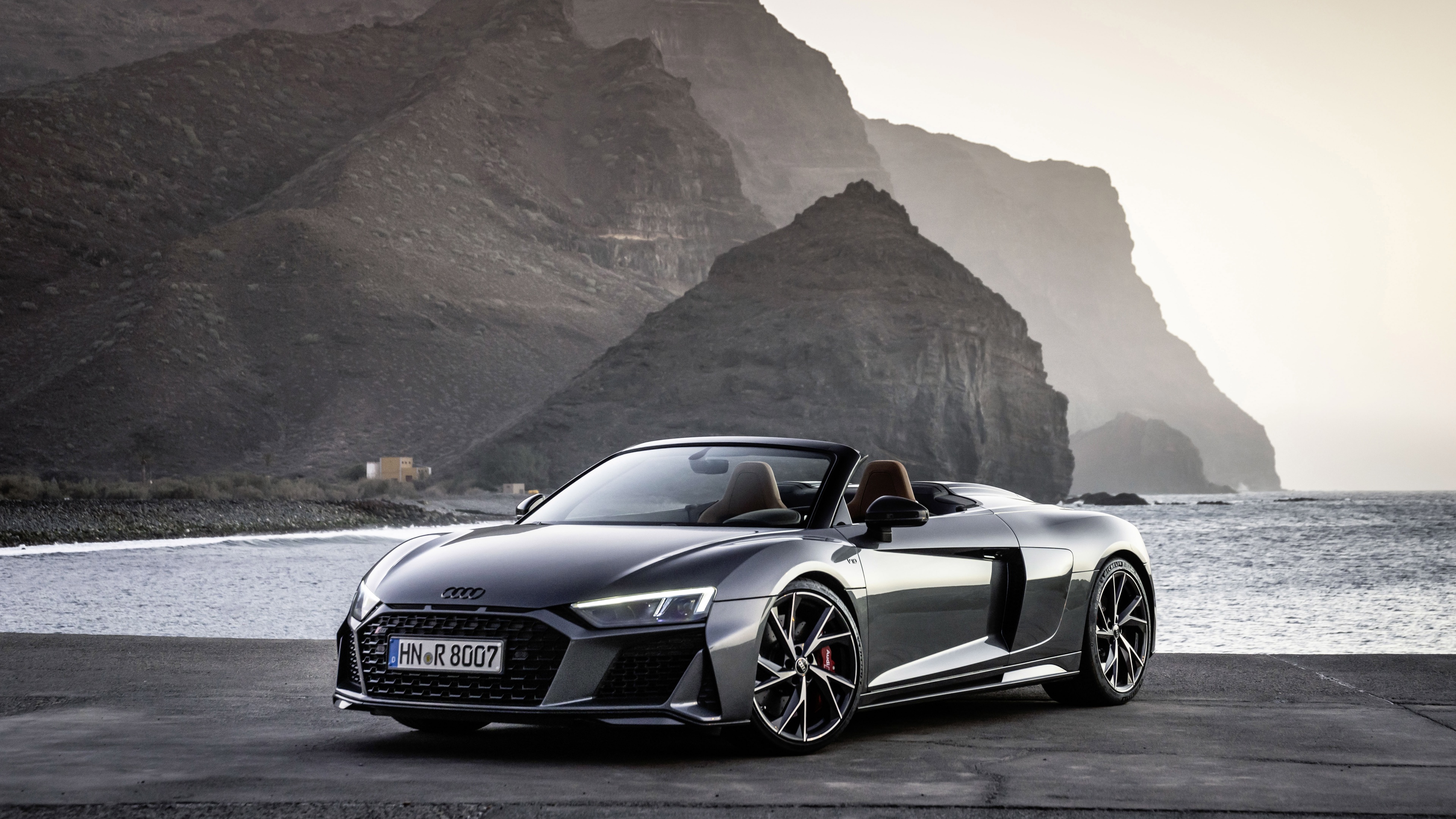 Audi R8 Spyder V10 performance RWD 8K Wallpaper