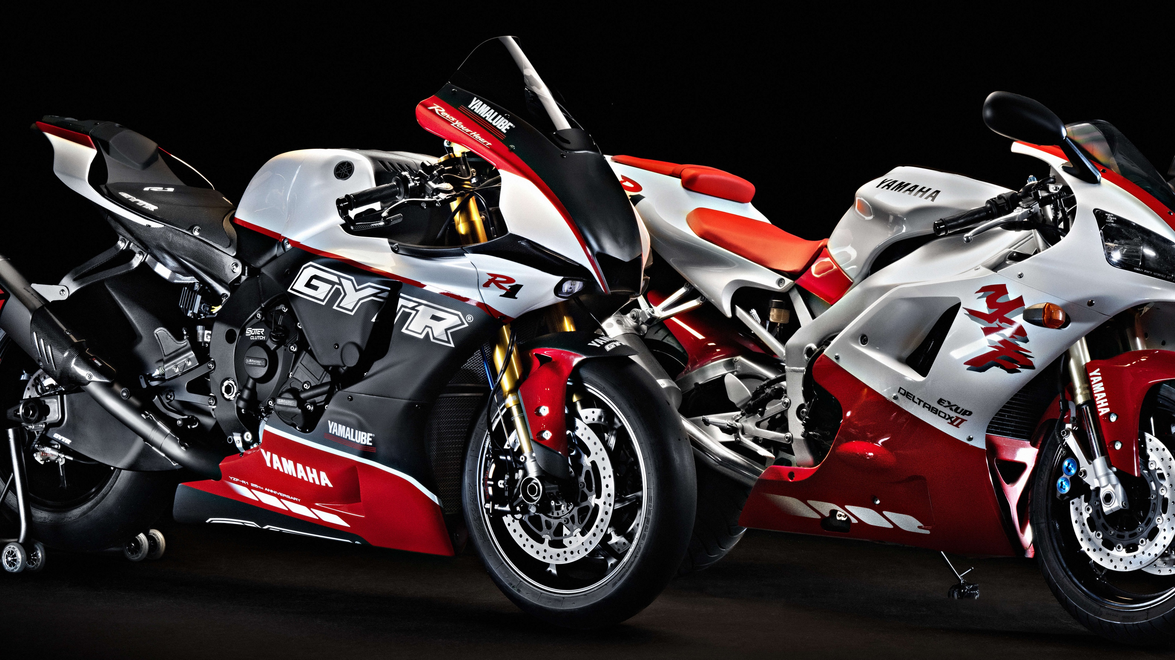 Yamaha R1 GYTR Pro 2023 Wallpaper