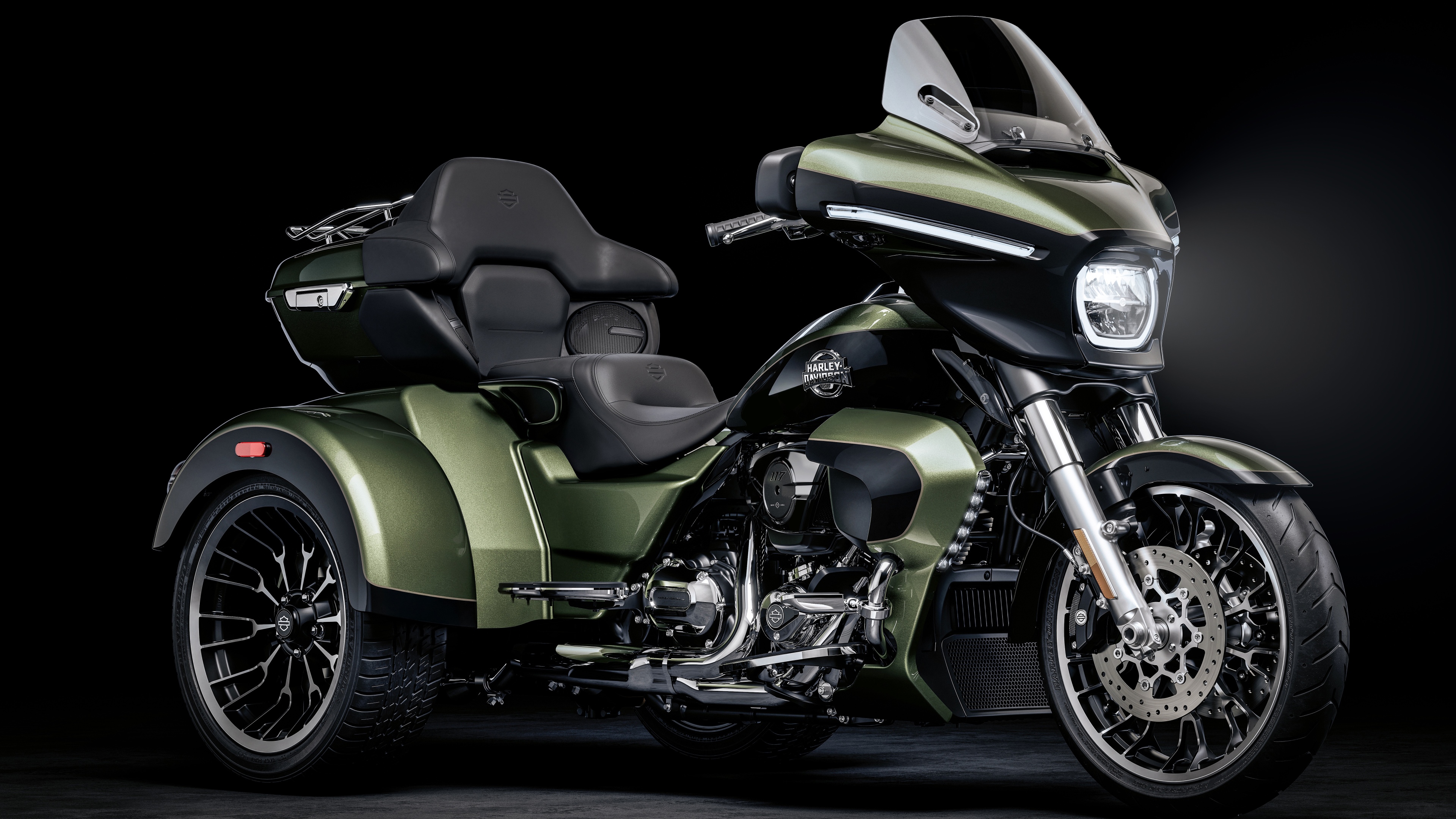Harley-Davidson Street Glide 3 Limited 2026 Wallpaper