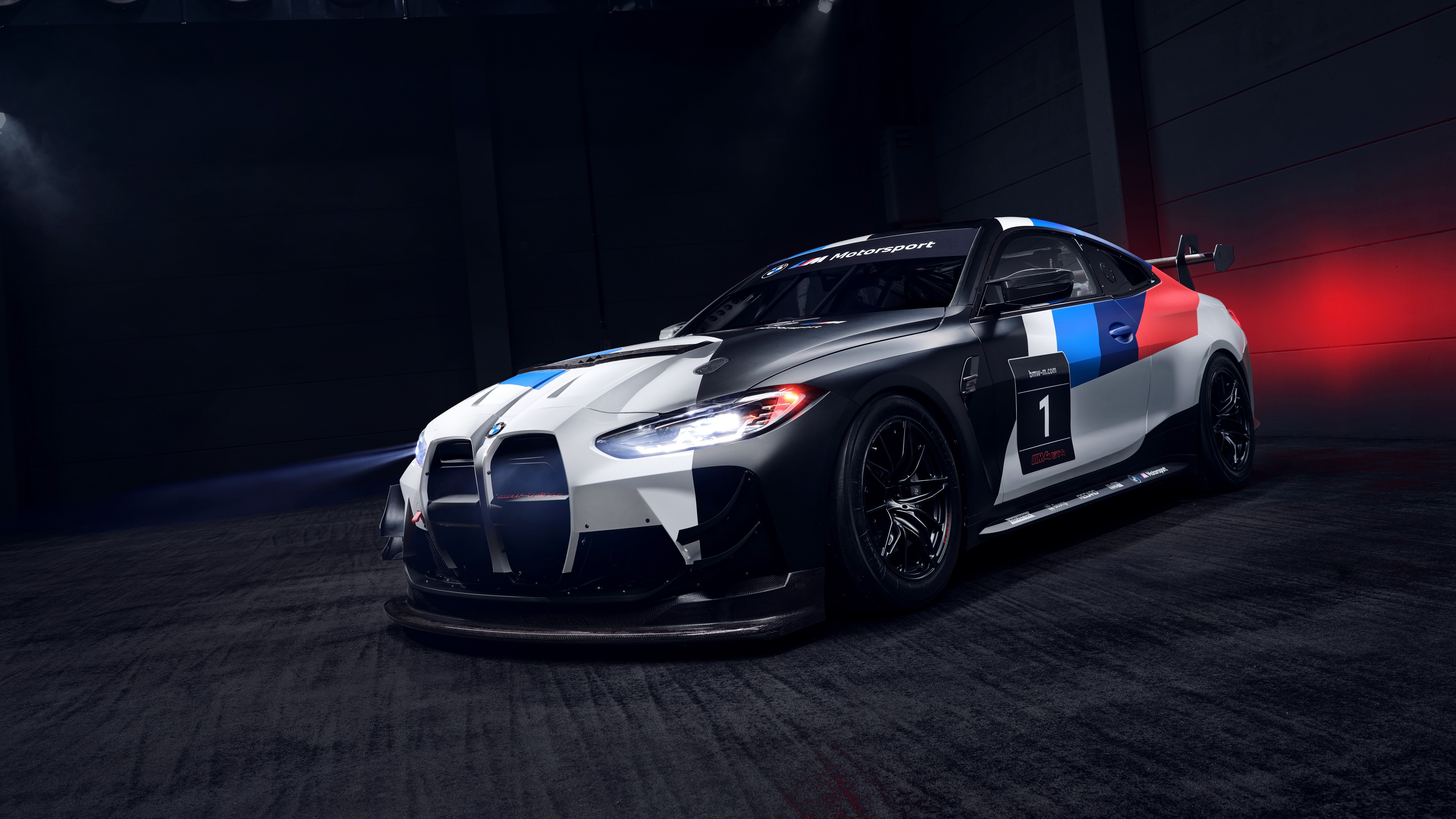 BMW M4 GT4 2022 Wallpaper