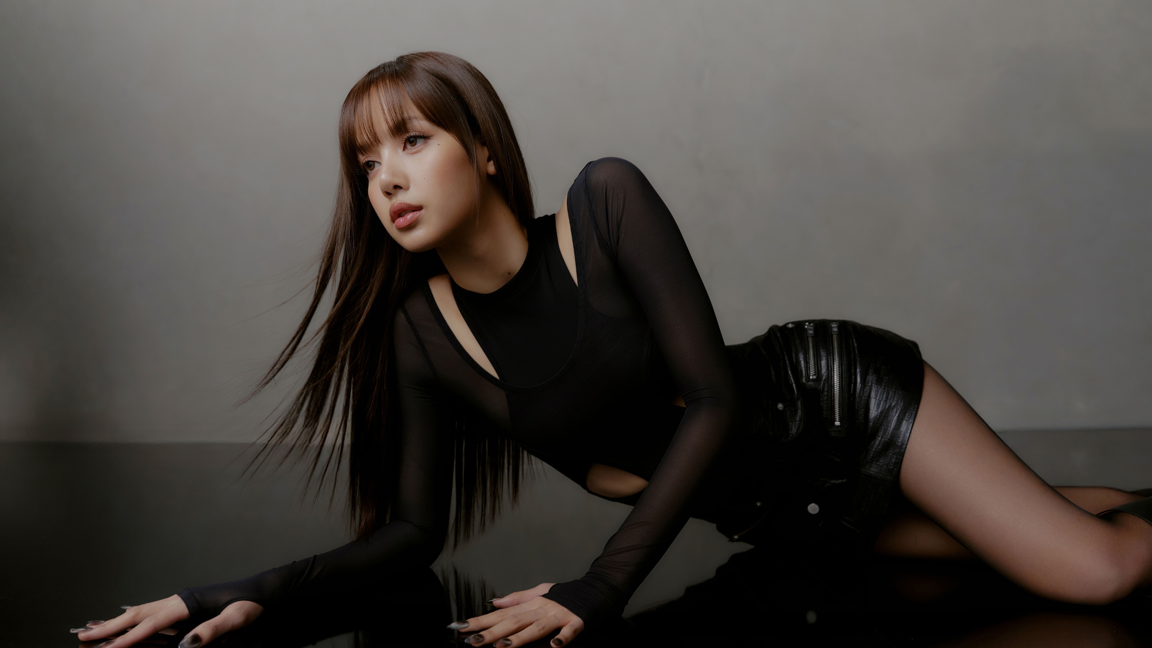 Lisa Photoshoot Wallpaper